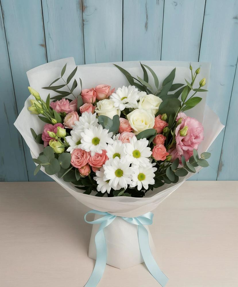 Букет цветов из: Розы, Лизиантусы и Хризантемы в Сытьково