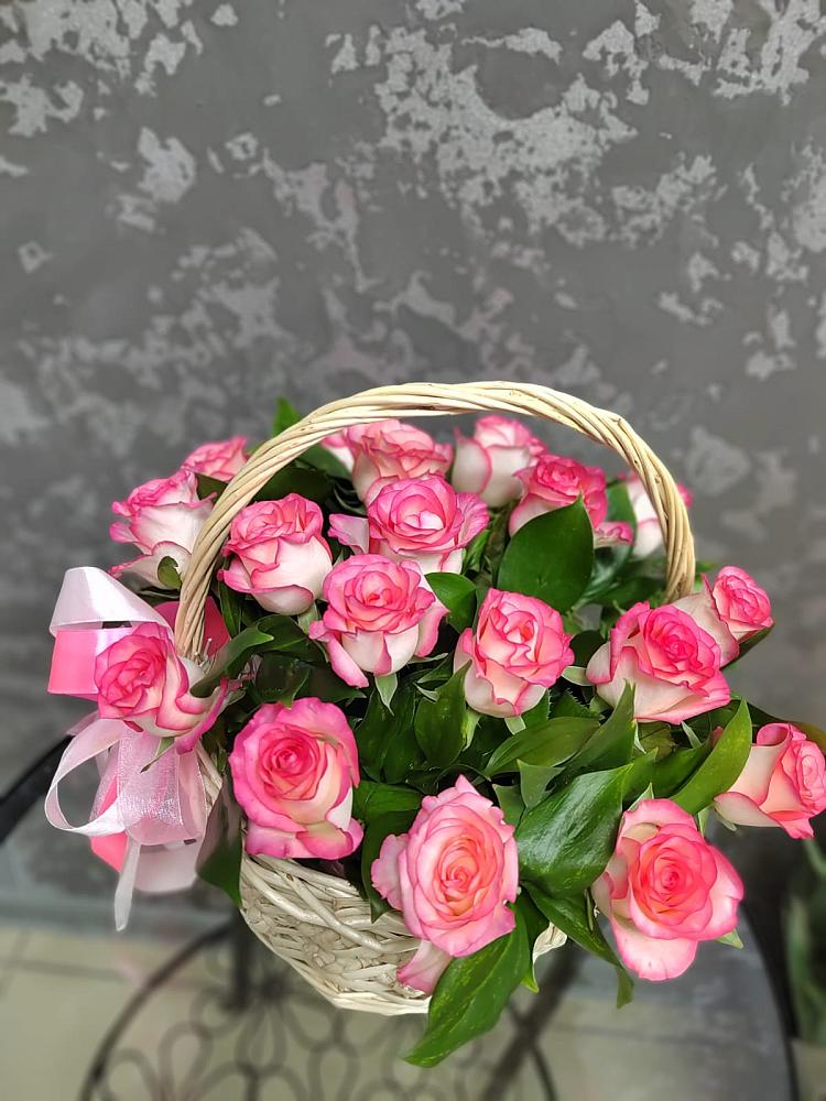 Цветочная композиция из Розы в корзине в Сытьково