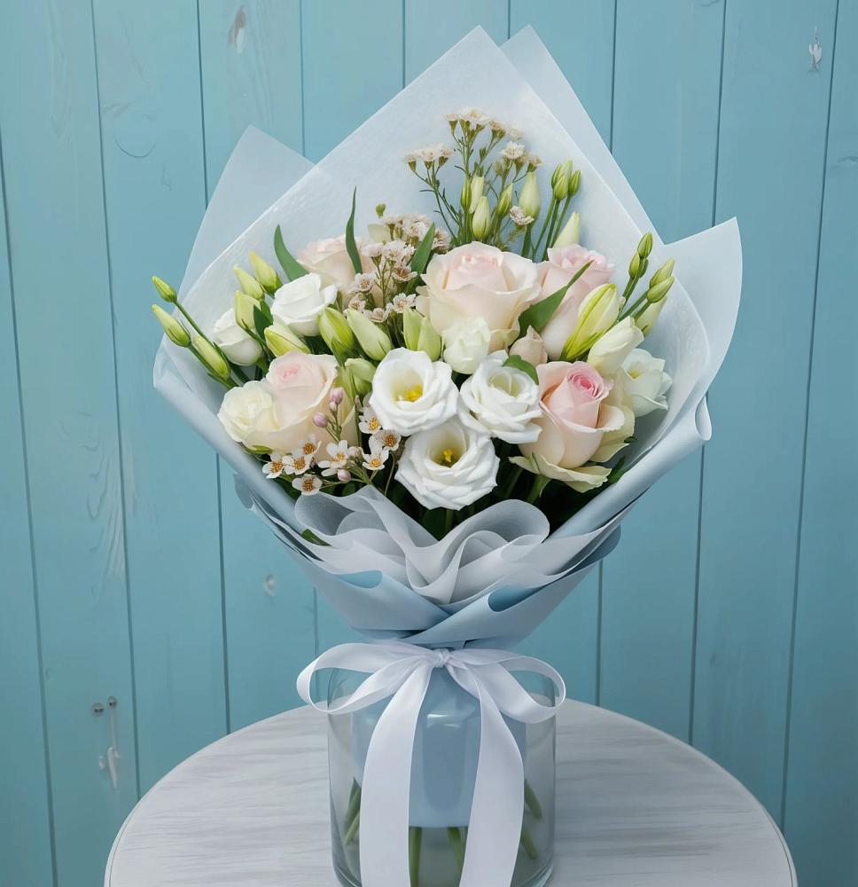 Букет цветов из: Розы и Лизиантусы в Сытьково