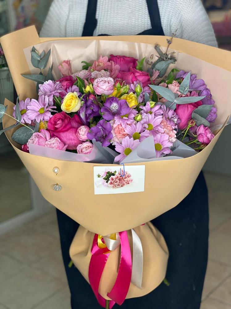 Букет цветов из: Хризантемы, Гвоздики и Альстромерии в Сытьково