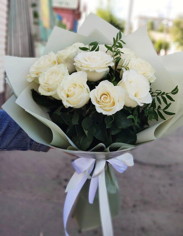 Букет Белые розы Проуд в Сытьково