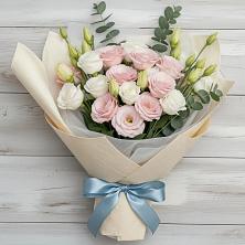 Букет цветов из:  Лизиантусы в Сытьково