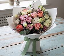 Букет цветов из:  Розы, Лизиантусы и Гвоздики в Сытьково