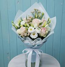 Букет цветов из:  Розы и Лизиантусы в Сытьково