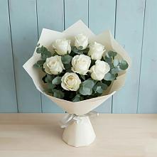 Букет Белые розы в Эвкалипте в Сытьково